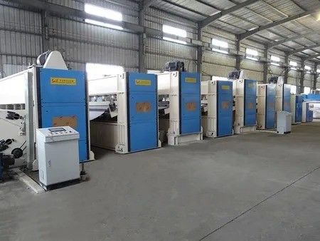 200kg/H - 400kg/H 비조직 바늘 펀칭 기계 인솔 보드 발가락 펄트 필트 생산 라인